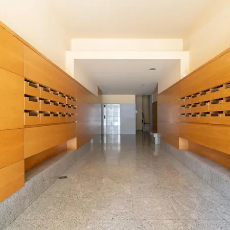 Apartament Hostwise - Sunny Beachside Escape