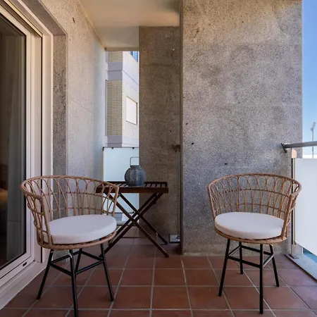 Sunny Beachside Escape By Host Wise Apartment *